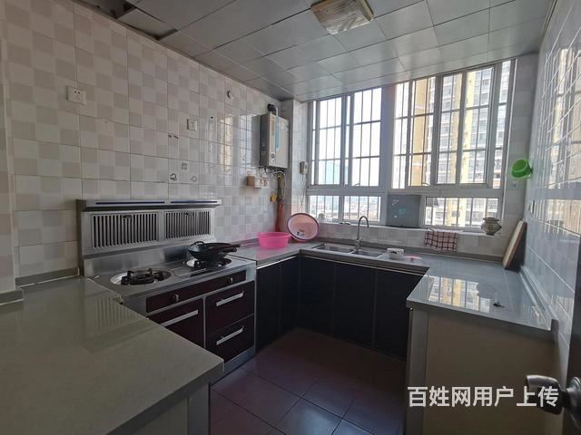 喜悦花都小区 普通住宅7室3厅 精装修