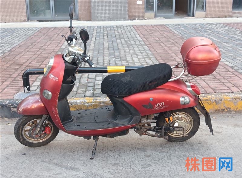 王力电动车 当初丢车包赔的车型 续航最少35到40公里 外观一般般 湘潭开到株洲没点的问题 亲测 好