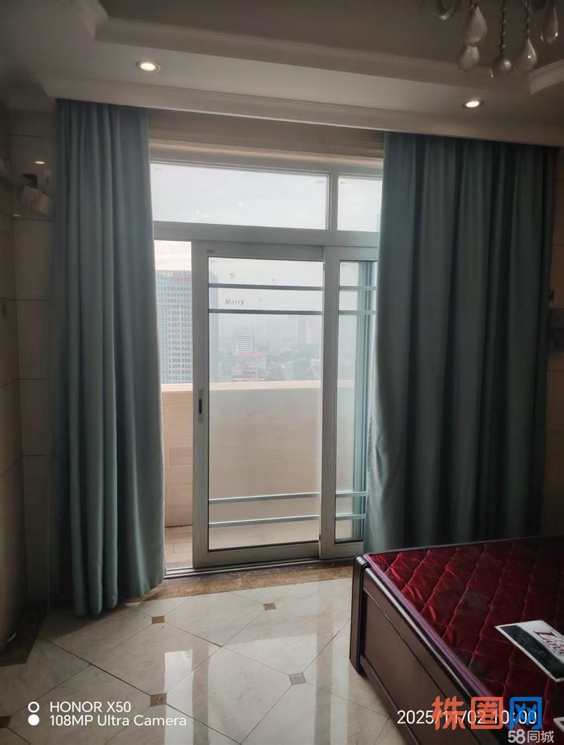 江景长江广场可或住家 2室0厅1卫 1000元每月