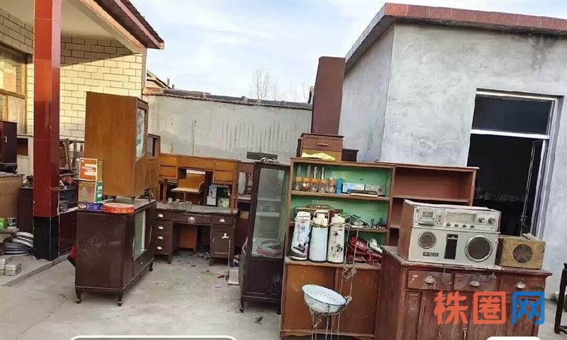 高低柜子，老式柜子，老柜，实木柜。七八十年代老家具，密室逃脱，民宿，民俗，实木家具各种老柜子 老椅子